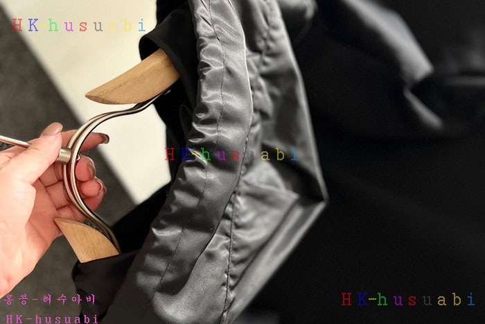 NEW 프라다 후드티 신상 P 282553