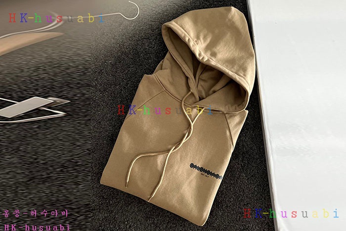 NEW 발렌시아가 후드티 신상 B 682259