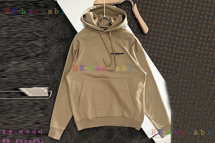 NEW 발렌시아가 후드티 신상 B 682259