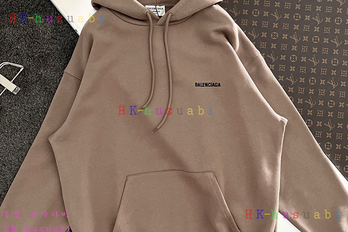 NEW 발렌시아가 후드티 신상 B 682261