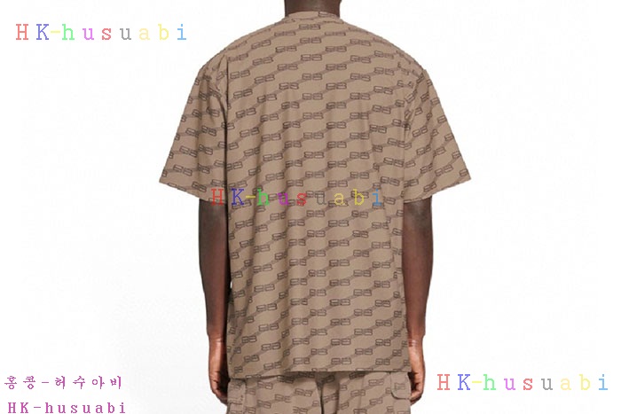 NEW 발렌시아가 반팔티 신상 B 682222