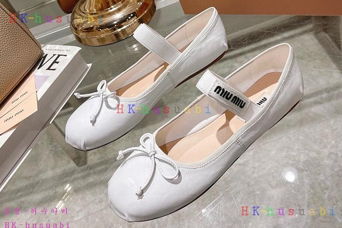 NEW 미우미우 신발 신상 MU 6692502