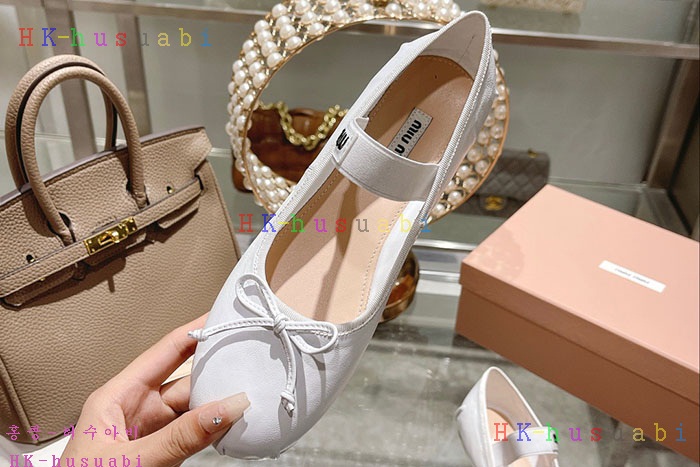 NEW 미우미우 신발 신상 MU 6692502