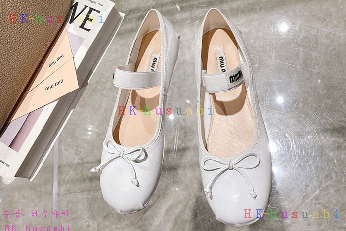 NEW 미우미우 신발 신상 MU 6692502