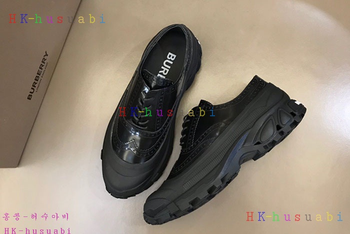 NEW 버버리 스니커즈 신상 BB  9654403