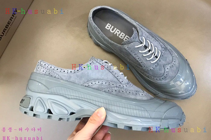 NEW 버버리 스니커즈 신상 BB  9654404