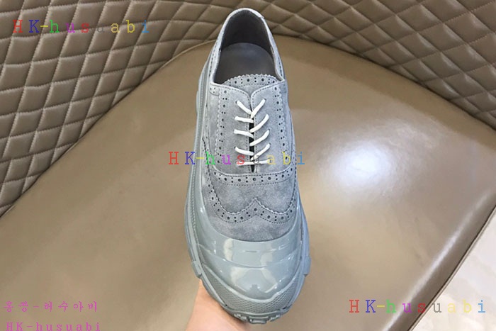 NEW 버버리 스니커즈 신상 BB  9654404