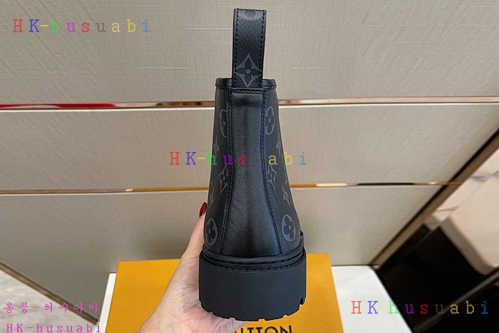 NEW 루이비통 부츠 신상 LV 884563