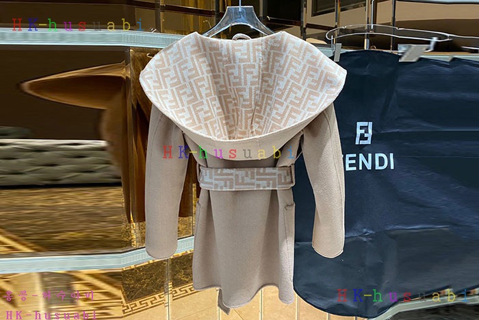 NEW 펜디 코트 신상 FD 996521