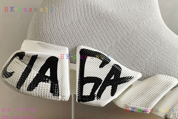 NEW 발렌시아가 신발 신상 B 700404