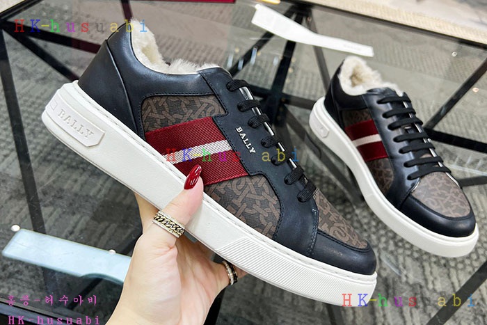 NEW 발리 스니커즈 신상 B 993010