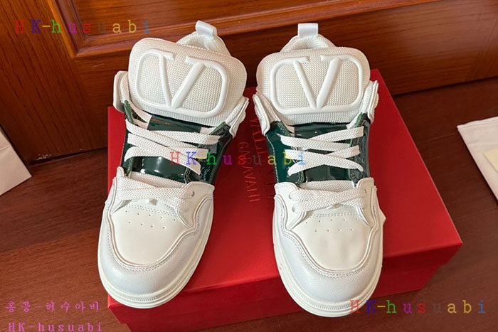 NEW 발렌티노 스니커즈 신상 V 555800