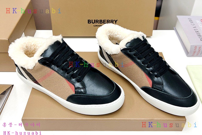 NEW 버버리 스니커즈 신상 BB 952702