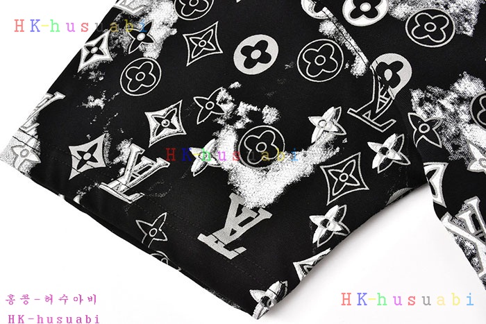 NEW 루이비통 반팔티 신상 LV 958829