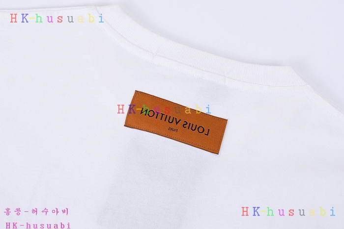 NEW 루이비통 반팔티 신상 LV 958837