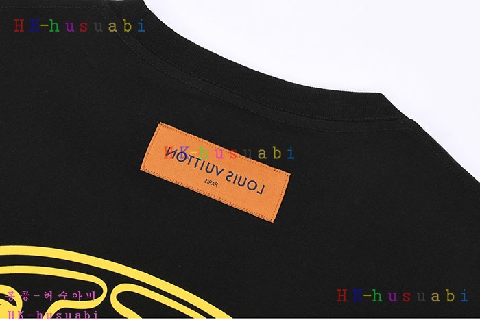 NEW 루이비통 반팔티 신상 LV 958842
