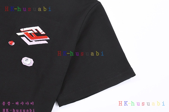 NEW 펜디 반팔티 신상 FD 8892511