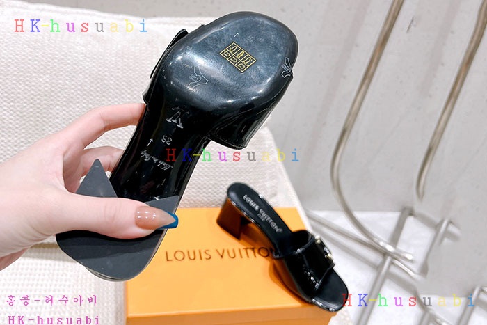 NEW 루이비통 스니커즈 신상 LV 204084