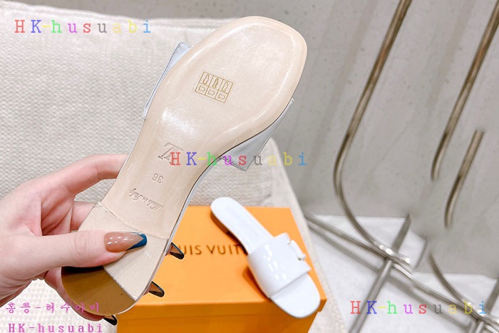 NEW 루이비통 스니커즈 신상 LV 204083