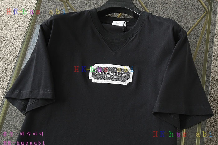 NEW 디올 반팔티 신상 DR 700122