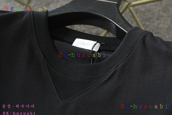 NEW 디올 반팔티 신상 DR 700122