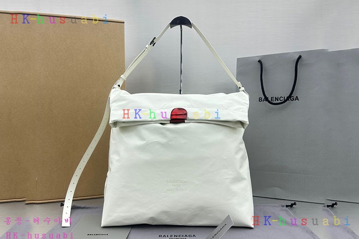 ★미러급★발렌시아가 트래쉬 백  716897210-2