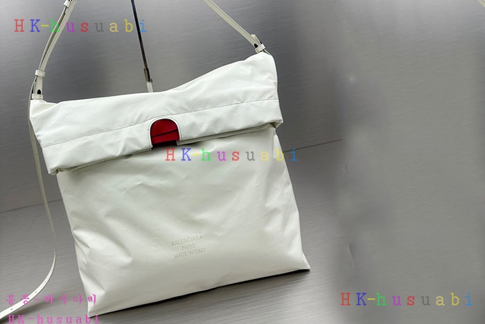 ★미러급★발렌시아가 트래쉬 백  716897210-2