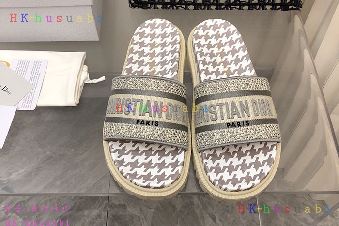 NEW 디올 신발 신상 DR 875505