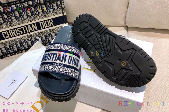 NEW 디올 신발 신상 DR 875513