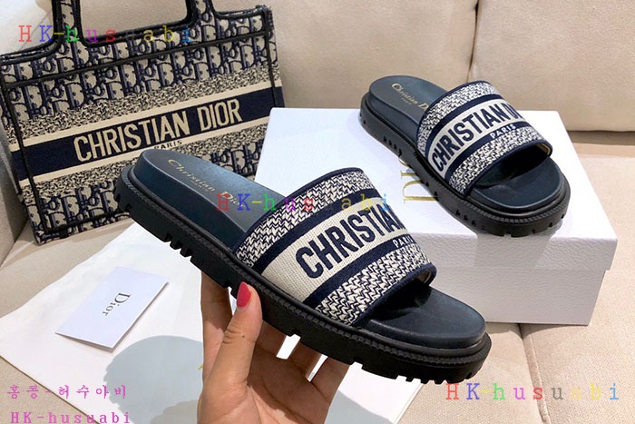 NEW 디올 신발 신상 DR 875513