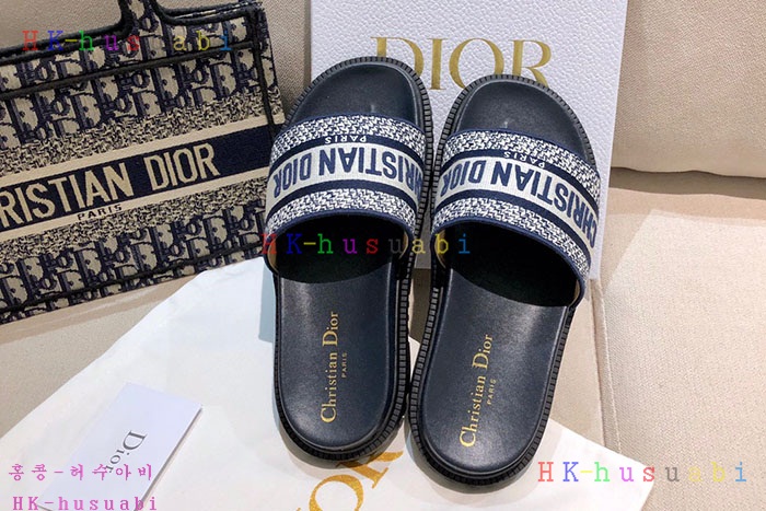 NEW 디올 신발 신상 DR 875513