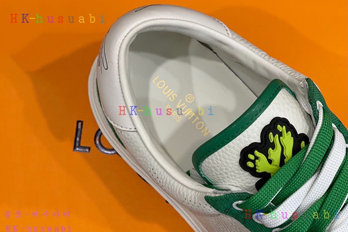 NEW 루이비통 스니커즈 신상 LV 855881