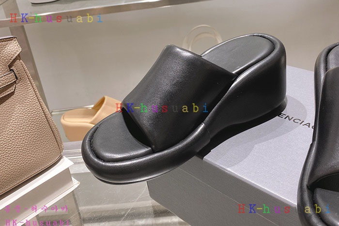 NEW 발렌시아가 신발 신상 B 895522