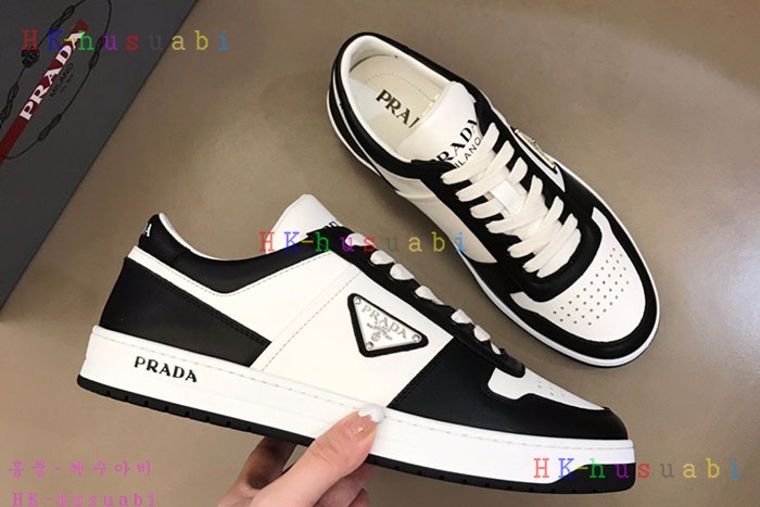 NEW 프라다 스니커즈 신상 P 968013