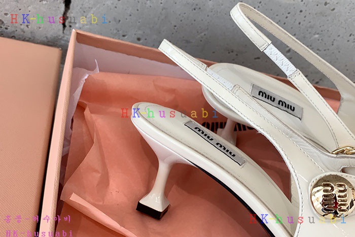 NEW 미우미우 신발 신상 MU 724225