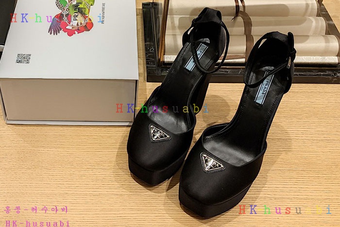 NEW  프라다 신발 신상 P 4271804