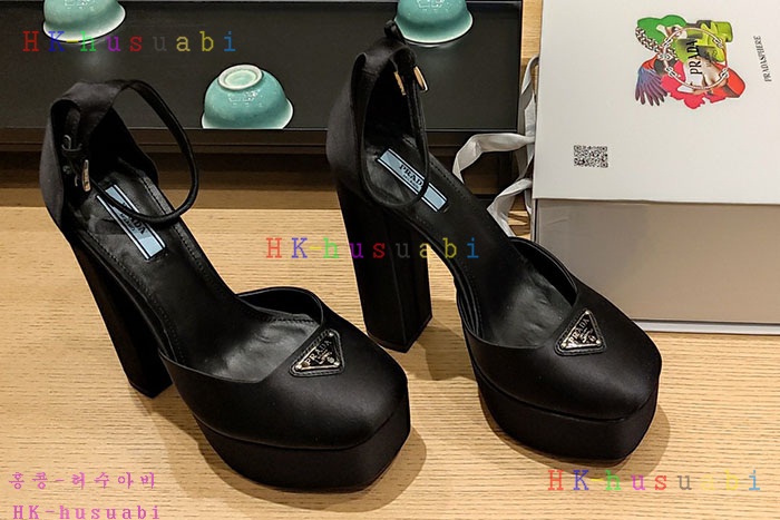 NEW  프라다 신발 신상 P 4271804