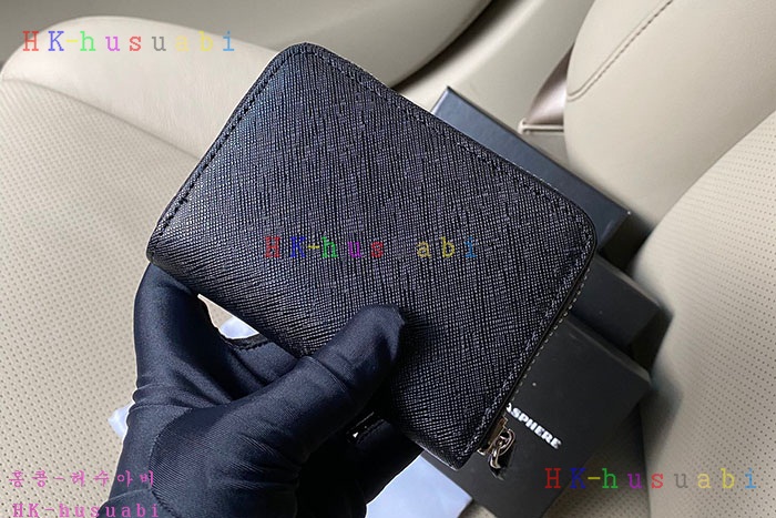 NEW 프라다 반지갑 P 2MC553-2