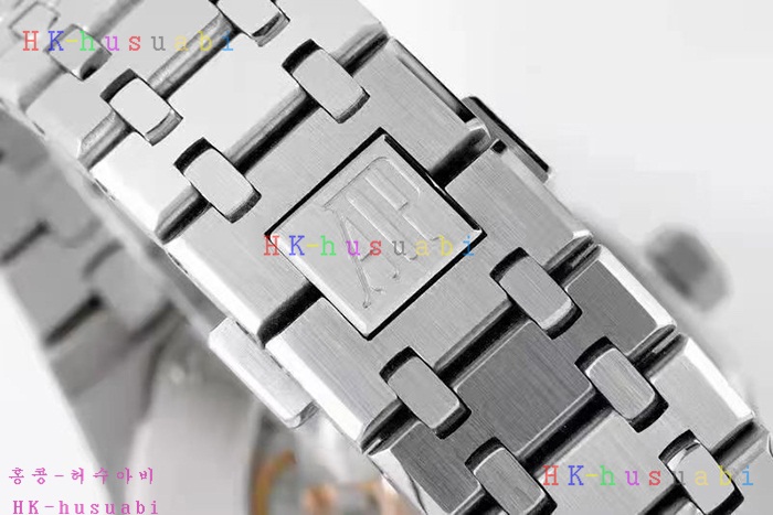 NEW 오데마 피게 시계 신상 A 242503