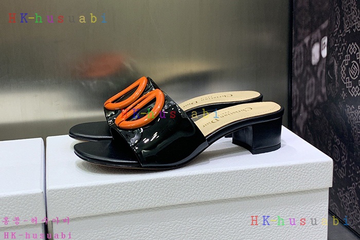 NEW 디올 샌들 신상 DR 955880