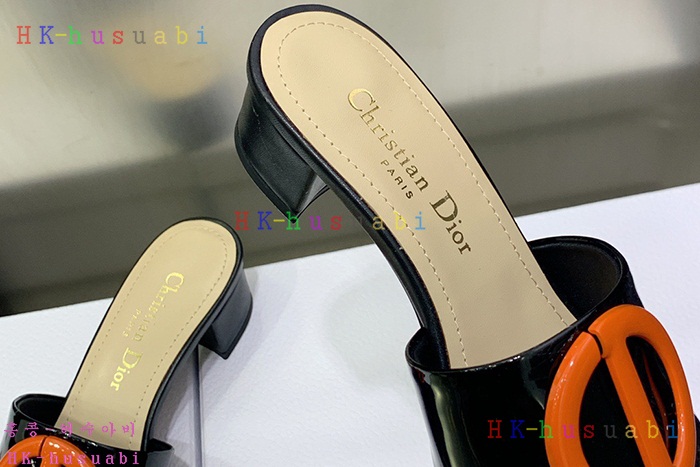 NEW 디올 샌들 신상 DR 955880