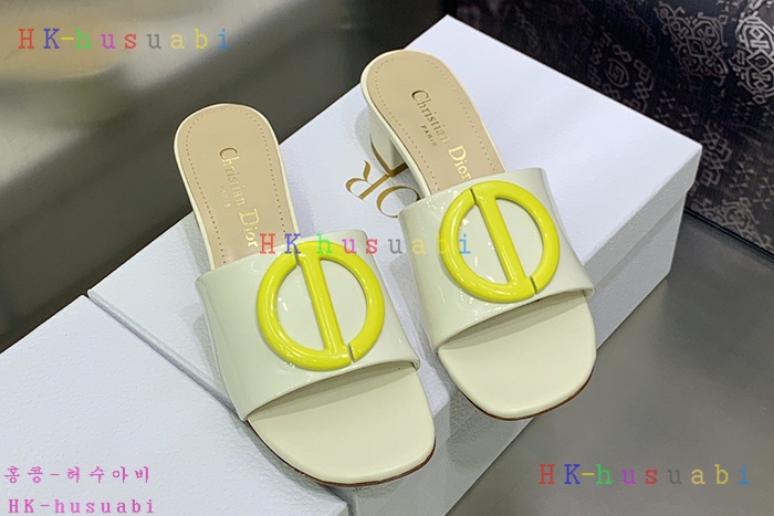 NEW 디올 샌들 신상 DR 955882
