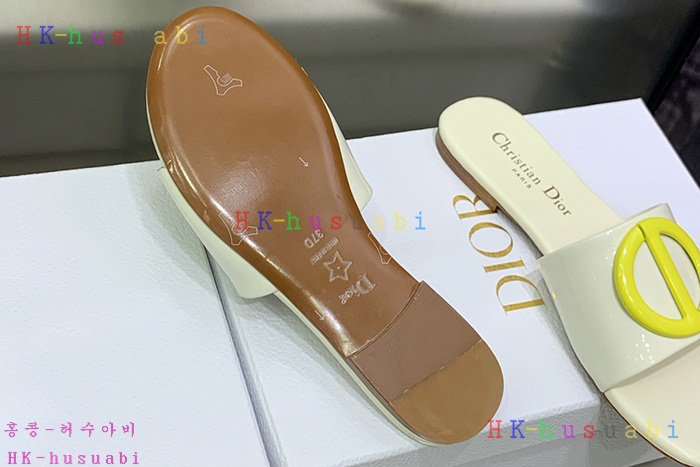 NEW 디올 샌들 신상 DR 955883
