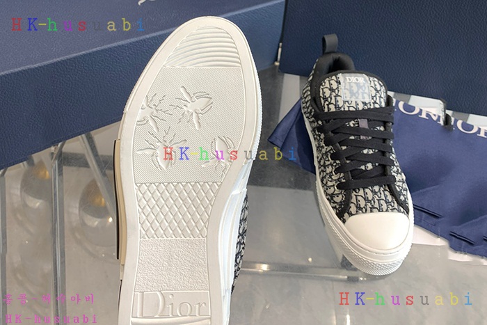 NEW 디올 신발 신상 DR 958810