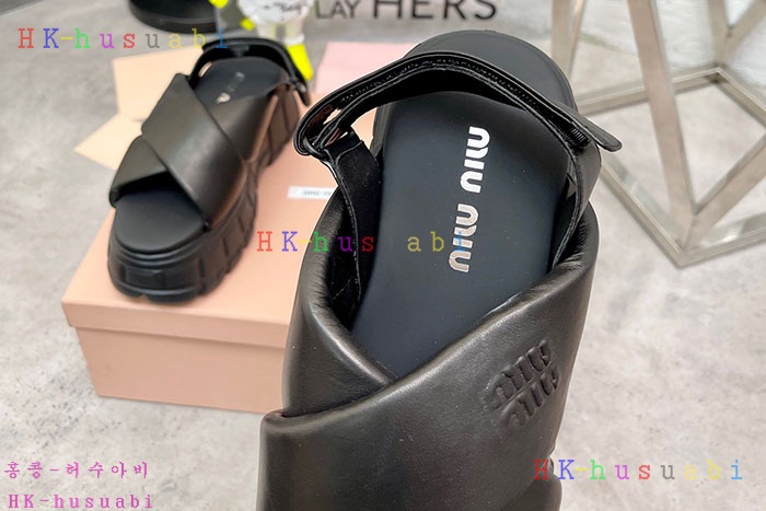 NEW 미우미우 신발 신상 MU 748803