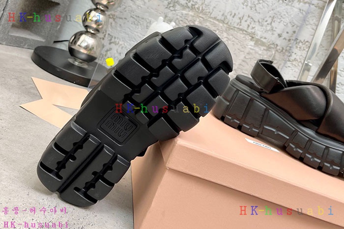 NEW 미우미우 신발 신상 MU 748803