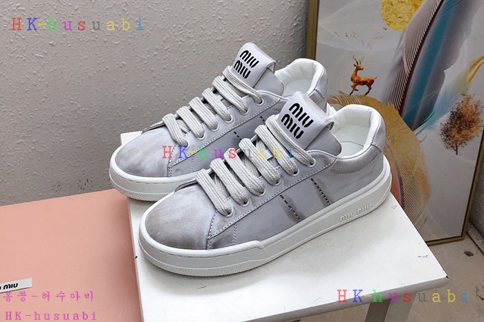NEW 미우미우 신발 신상 MU 747002