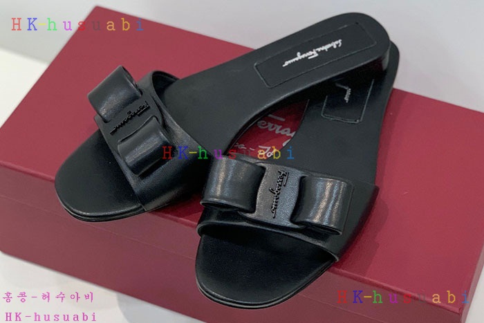 NEW 페라가모 샌들 신상 F 855501