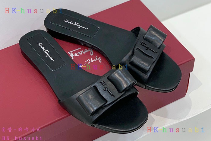 NEW 페라가모 샌들 신상 F 855501