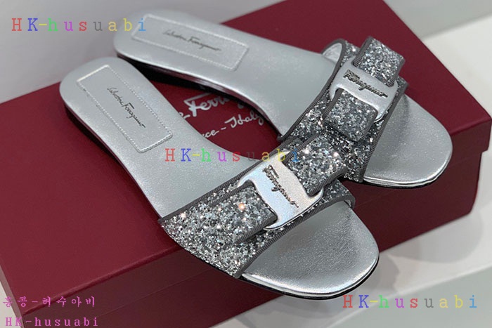 NEW 페라가모 샌들 신상 F 855502